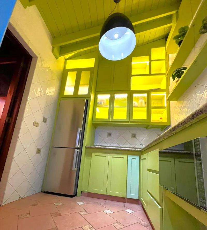 Full kitchen — Penthouse Pallazzo (02)