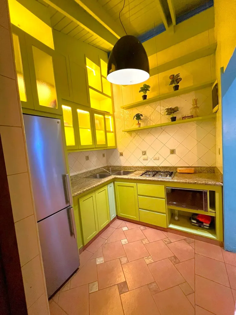 Full kitchen — Penthouse Pallazzo (05)